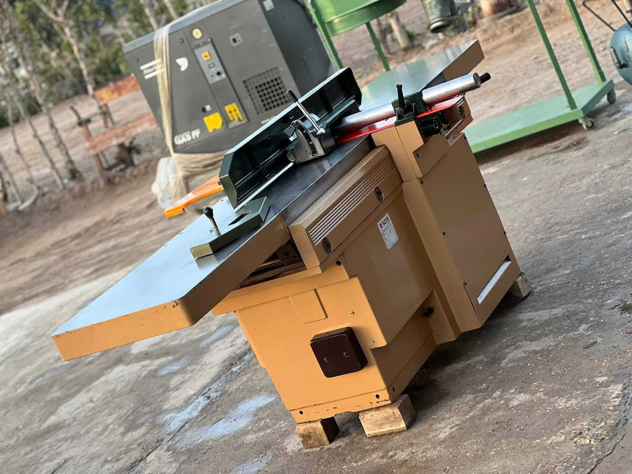 رنده ايطالي اس ام ثمان فوتات 45 عرض اخو جديد شراي يخابر ويتدلل***********
