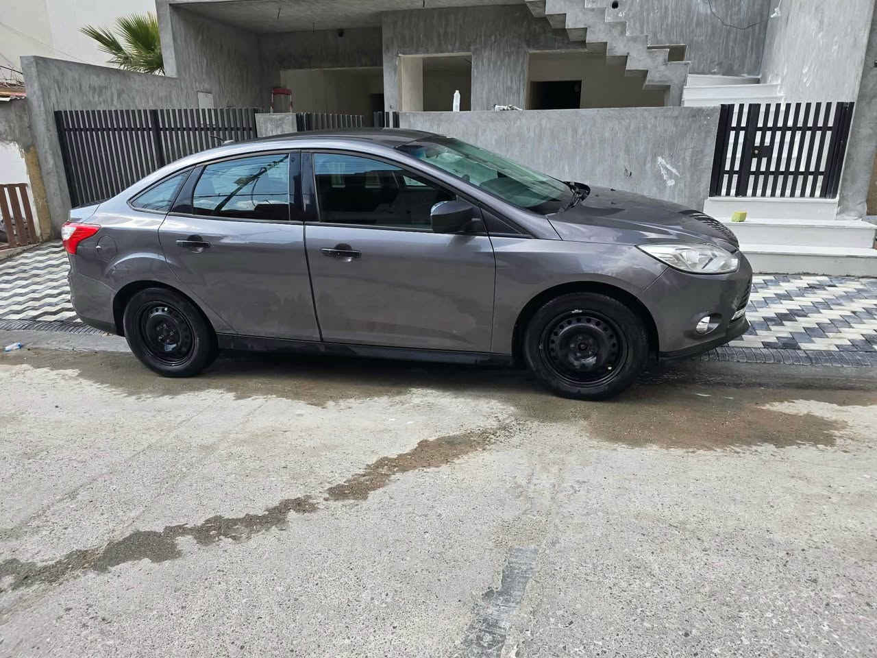 فۆرد فۆکەس ٢٠١٢
١ چاملخی سایەق پێشەوە بۆیاخە بێ ناوگرتن و بێ کرانەوە
گێڕ و مەکینە بە شەرت
٧٣ گەڵا و مەجال

0770 196 0122 السليمانية, العراق
