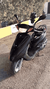 السلام عليكم...دراجه اكزز ياباني كابريتر. السرعه 140 للبيع.. السعر واتساب او فيسبوك
المواصفات...
1/اللون اسود.
2/كفرات بلادي مختم.
3/دبلات بلادي.
4/كهربائيات كله شغاله.
5صالنصه بلادي.
6/زوج تأيرات بدلتهن جدد.
7/عداد السرعه شغال 
8/مكينه بلادي برغي ما مفتوح.
9/كابريتر جديد.
10/ستان صفح.
11/زوج مرايات جدد.
12/بنزات جدد.
13/باتري جديد.
دراجه خير من الله.. اي نقص مابيه شغل واطلع.
جيب فيتر وتعال افحص.
كلشي بيه بلادي برغي ما مفتوح..💯
العنوان:بغداد الغزاليه نهايه شارع مدير الامن💯
للاستفسار الاتصال على الرقم الهاتف.
(***********) متواجد واتساب و فيسبوك
السعر واتساب او خاص💯
