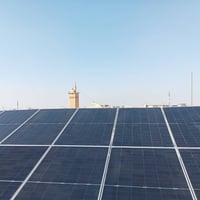 منظومة شمسية • انفيرتر DEYE 8k • بطارية ليثيوم ١٥ كيلو