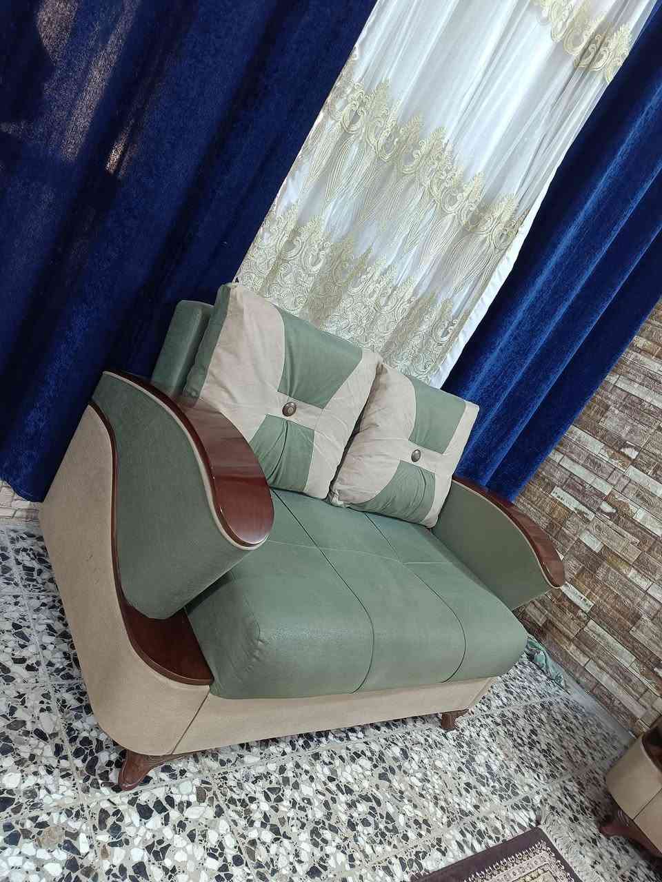 تخم تركي 10 مقاعد مودرن أخو الجديد المكان كوفه ***********
