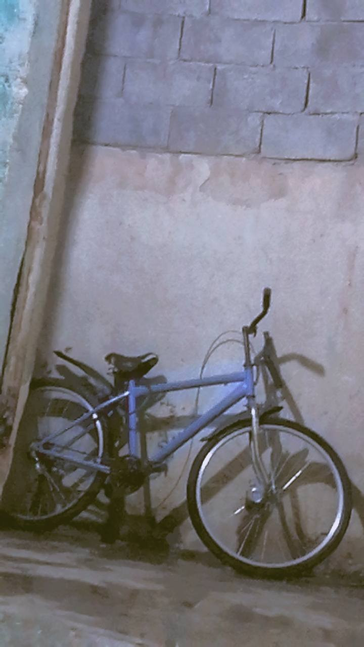 السلام عليكم هذا البايسكل للبيع
هذا الرقم*********** راسلني واتساب
