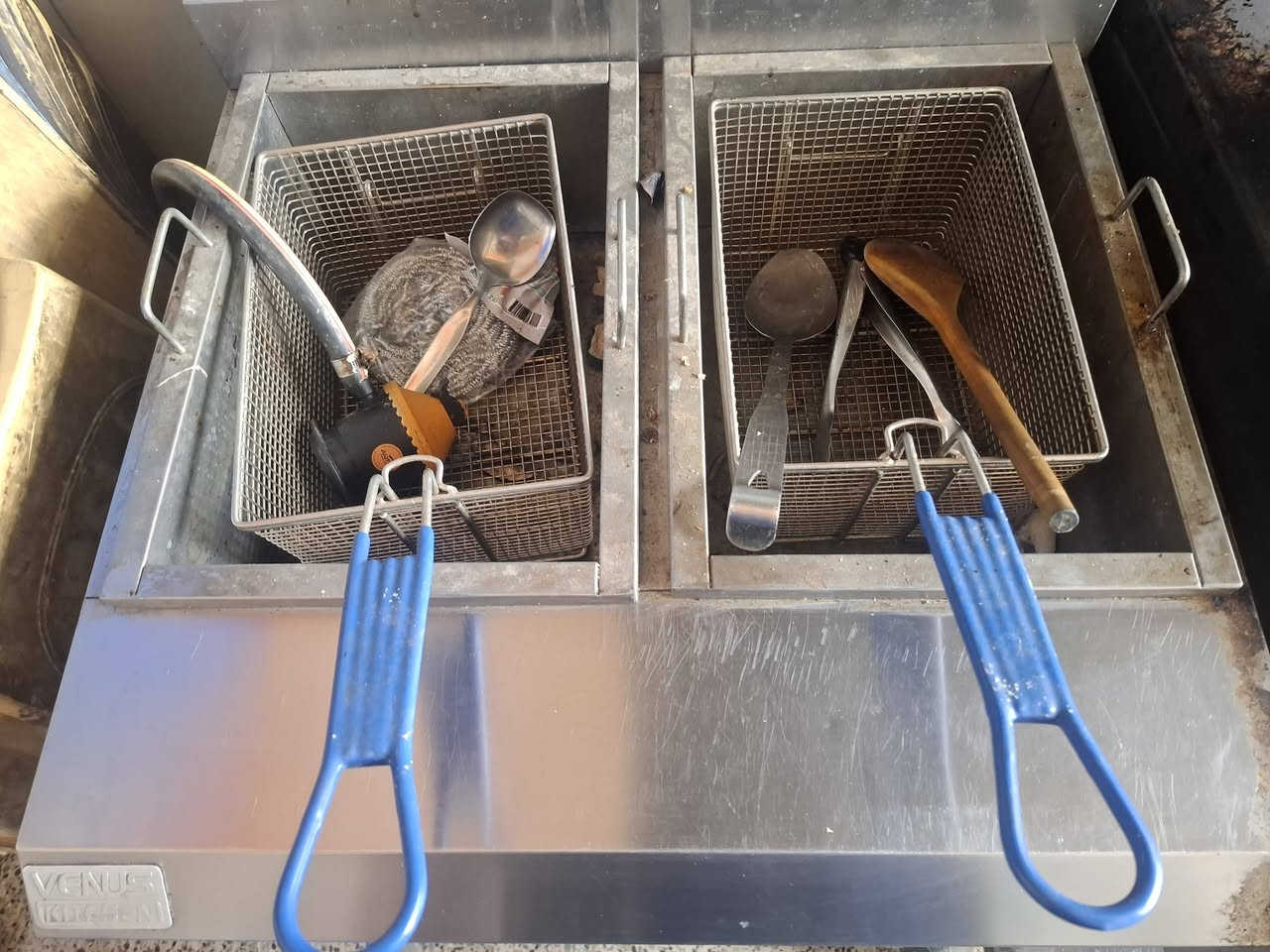 قلايه للبيع ***********
