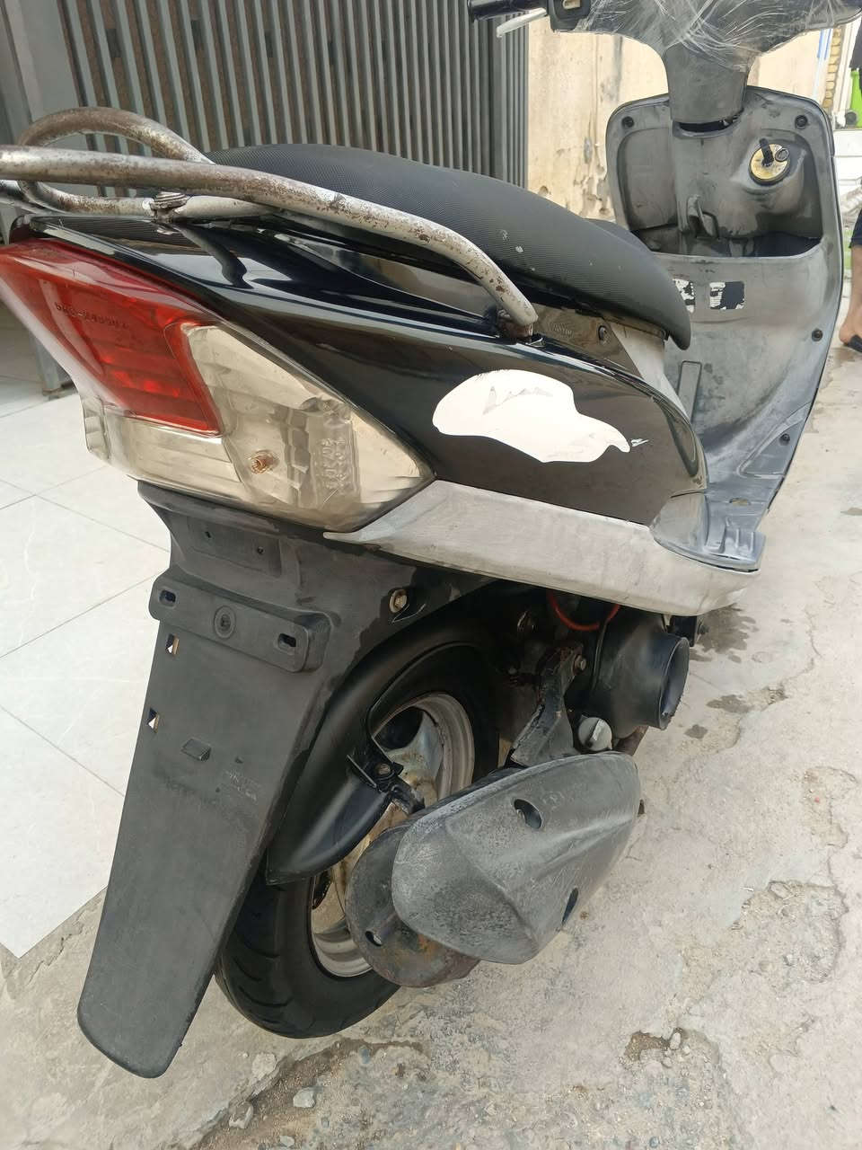 ماكس منغولي للبيع
كاملة من كلشي شلعه ومعدل فول

كفرات بلاد رقم صاحب الدراجة ***********
