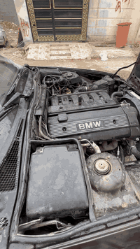 سلام عليكم
بيئم 525  مسكر فانوس 

رقم كركوك مشروع وطني 

شرط التحويل عندي وكاله عامه 

سنويه جديده 

2028 

سياره شرط  

كير محرك شرط 

كهربائيات  كلها شغاله 

سنتر لوك شغال 

صدر اماني خلفي جديد 

داخل جلد سياره 

تدفئه تبريد شغال 

باتري جديد 

 مصبوغه عام جمالي 

سعر 55 وبي مجال بسيط 

عنواني تكريت 

***********
