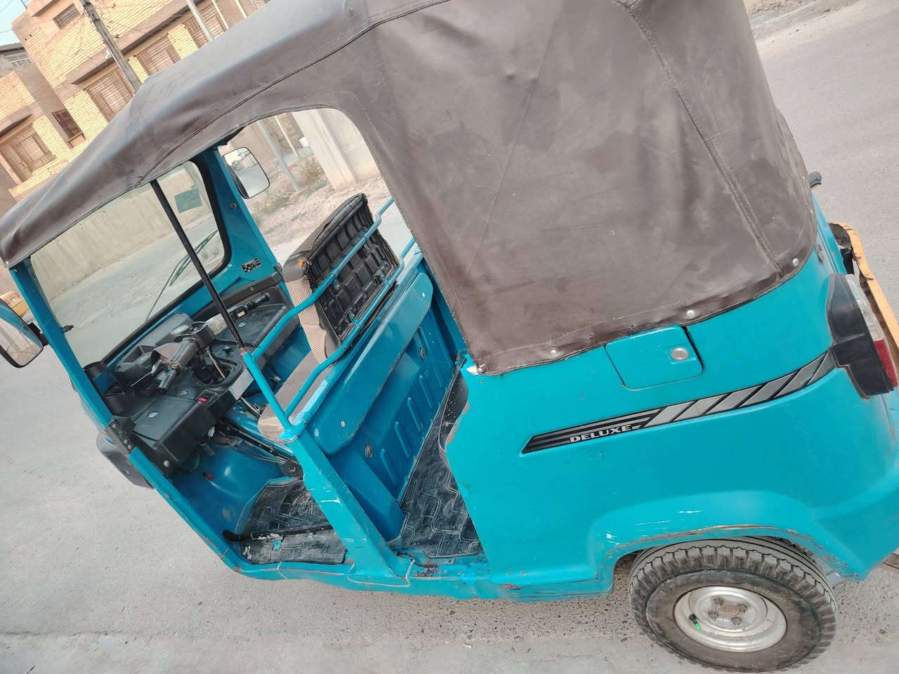 سلام عليكم تكتك ٢٠رقم وسنويه انكليزي جاهزه السعر ٥٣٠٠بياع حي العامل ***********
