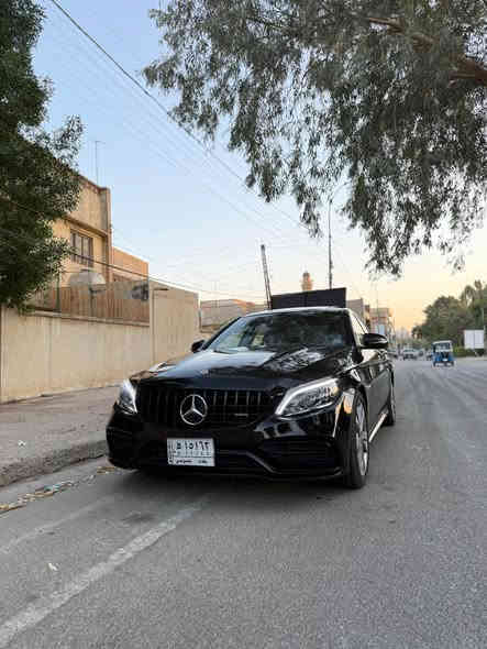 🚘🔥 للبيع – Mercedes C300 AMG Kit موديل 2018 🔥🚘
رقم بغداد رسمي – جاهزة للتحويل مباشرة ✅

📍 الموقع: بغداد / السيدية
📞 للتواصل: ‎*********** (اتصال / واتساب)

━━━━━━━━━━━━━━━
✨ تفاصيل السيارة الأساسية:

• موديل 2018 – AMG Kit رياضي 🏁
• محرك Turbo 2000cc بقوة 241 حصان ⚡
• كير 9G-Tronic – 9 نمر 🚦
• دفع خلفي RWD سبورت 🏎️
• ممشى 35 ألف ميل فقط ✅
• وارد أمريكي 🇺🇸
• لون خارجي أسود × داخل جلد أسود ملكي 🖤

━━━━━━━━━━━━━━━
🔹 أهم المواصفات:

• باكج AMG الكامل: صدامات + دوزرات + ويلات AMG 18 🏁
• فتحة سقف سلايد روف 🌤️
• إنارة LED أمامية 3 فصوص + خلفية LED 💡
• إنارة محيطية Ambient Lighting 🌈
• ستيرن AMG رياضي + شفتات سبورت 🎮
• شاشة وسطية + مالتي ميديا + CarPlay 🎶
• كراسي جلد كهربائية مع ميموري + تدفئة 🔥
• حساسات أمام/خلف + كاميرا خلفية 🎥
• وضعيات قيادة: Eco – Comfort – Sport – Sport+ ⚡
• كروز كنترول + نظام النقطة العمياء 🚨
• تبريد قطعتين أمامي + خلفي ❄️
• صندوق كهربائي (شفط) 📦

━━━━━━━━━━━━━━━
🛠️ ملاحظات مهمة:

• بدون دواخل ✅
• بدون إيرباك ✅
• صبغ قطعتين فقط (بنيد + جاملوغ) 🎯
• السيارة فحصها عالي جداً ومكفولة ✔️

━━━━━━━━━━━━━━━
💰 السعر: للجادين فقط على الخاص – وبيها مجال 🔥

━━━━━━━━━━━━━━━
🚗✨ نعمان أوتو | Numan Auto – ثقة التعامل وجودة السيارات ✨🚗

#مرسيدس #Mercedes #C300 #C300AMG #AMG #AMGKit #CClass #MercedesC300 #MercedesBenz #C300_2018 #مرسيدس_بغداد #سيارات_بغداد #سيارات_للبيع #بيع_سيارات #NumanAuto #نعمان_اوتو #بغداد #السيدية #رقم_بغداد #وارد_امريكي #سيارات_فخمة #Cars #LuxuryCars #Baghdad #IraqCars #CarForSale بعقوبة
