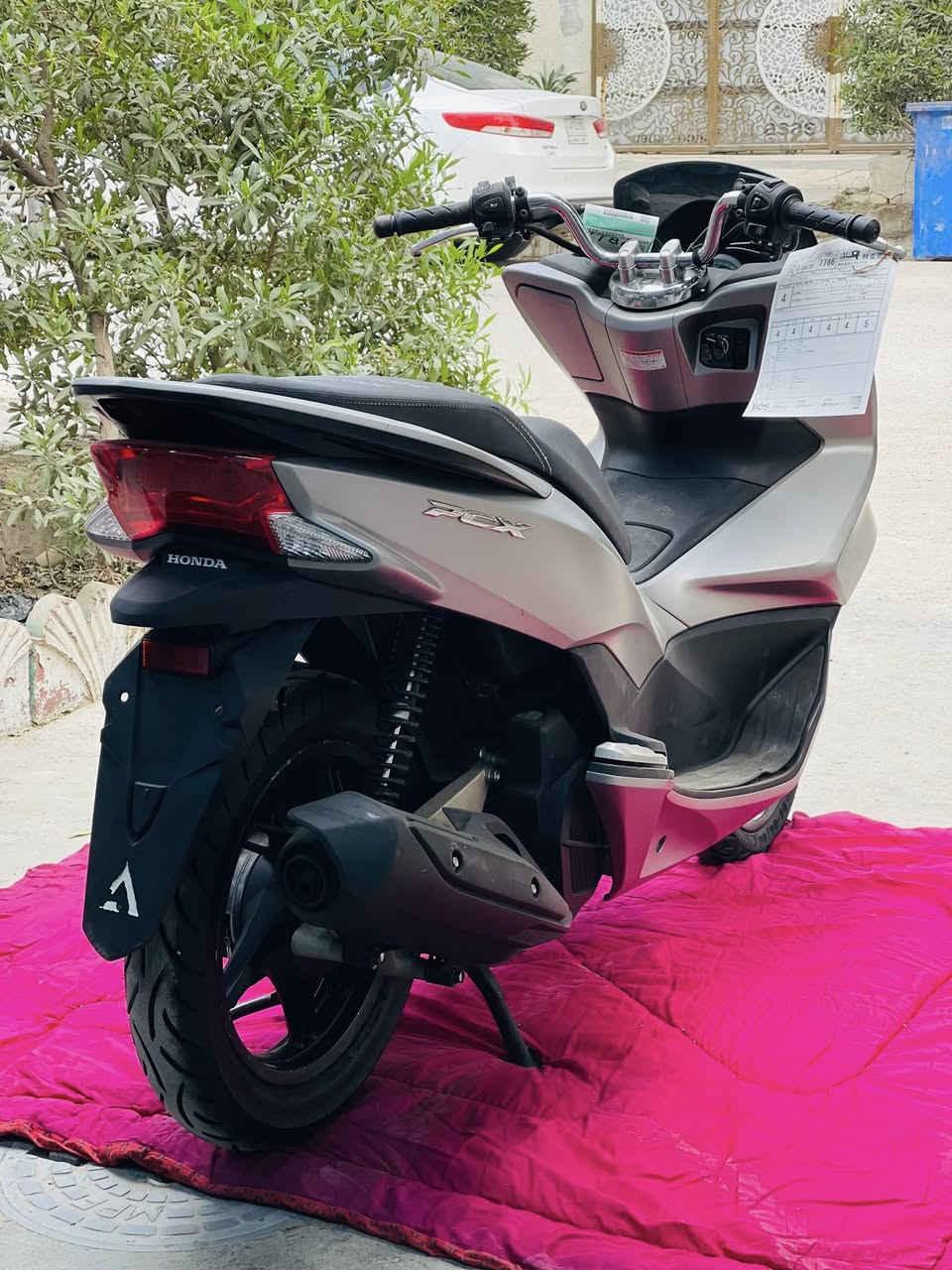 نقد وتقسيط ماستر رافدين فقط
Pcx جيل الثاني ماشي ١١ الف ع صور لمزاد
بغداد - شعله - ***********
