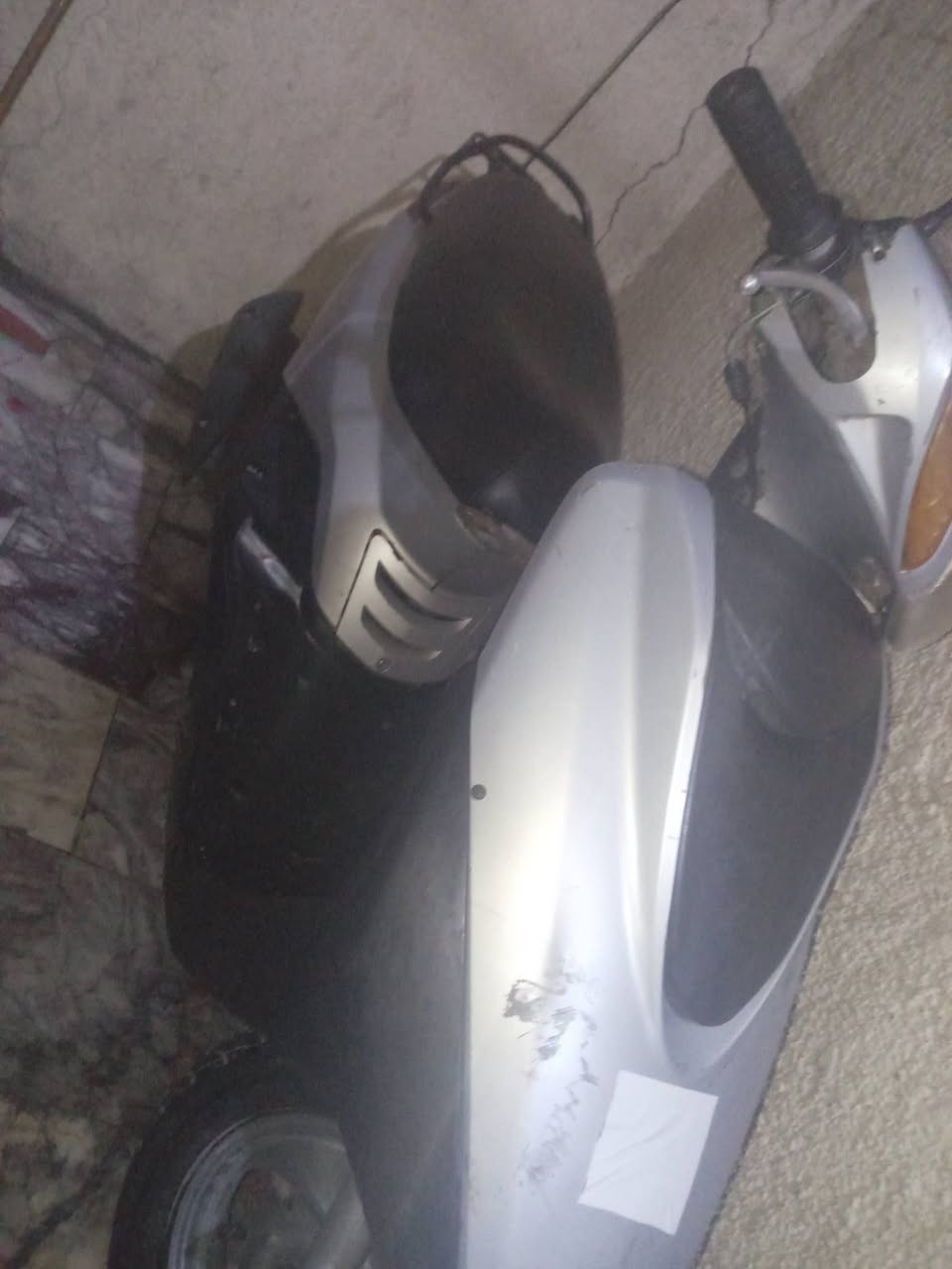 السلام عليكم دراجة بريز لايت فوك شغالة نقص ضفيرة والدراجة بيها خيط تبخير للبيع سعر 350 قفل رقم *********** وبيه واتساب مكان بغداد
