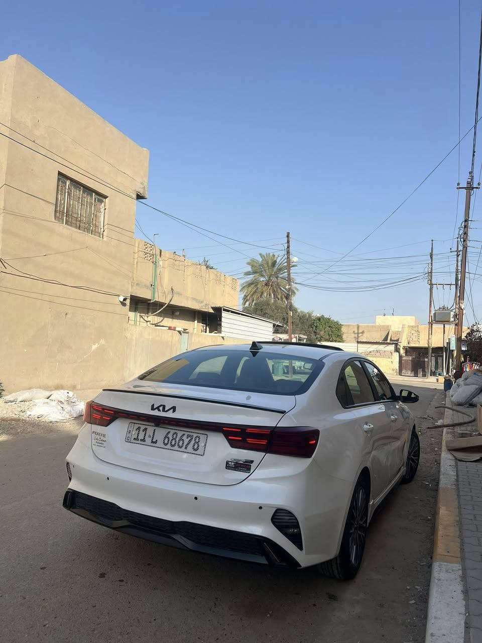 السلام عليكم
فورتي gt لاين ٢٠٢٢
فول مواصفات
شاشة اعطال وشاشة كبيرة كاربلاي 
المقاعد جلد مختمة gt
الويل الجديد مال gt وسبايدر بلادي
تبريد ثلج
نقط عمياء
رادارات تحديد مسار مثبت سرعة
رادار تحذير من الاصطدام 
فتحة سقف تنته 
بصمة اوتو هولد
موضح كلشي بالسونار 
السعر 164 ورقة وبيهة مجال 
مكانها بغداد ناحية الرشيد
‭0785 530 7090‬
