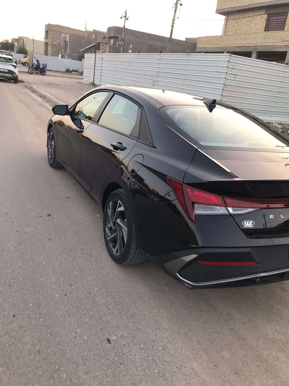 النترا موديل 2025 وارد امريكي فئه SEL
صور حادثها موجود بلمنشور 👇سونارها هم موجود👇

تبديل بنيد بلادي بس بي شويه شخوط  فقط السياره بدون قطره صبغ 

السياره زيرو ماشيه 2000 ميل فقط دواخلها بعدهن بلنايلون مال شركه 

شواصي لغود مكفولات وعلى الفحص 

ايرباك دركه استيرن فقط 

بدون رقم منفيس باسمي 

السعر 👈150👉 وبيها مجال للشراي ✅

مواصفاتها معروفه 

بصمه تشغيل

بصمه ابواب

شحن لاسلكي

تشغيل عن بعد

مكينه 2000دوش

رادارات امامي وجانبي وخلفي

تحديد مسار

ثلاث انضمه قياده سبورت -عادي -سمارت 

توقف تلقائي

كامره  

شاشه تدعم كار بلي

سبايدر جنطه بلادي 

العنوان بغداد حي الاعلام

تلفون☎️ ***********☎️
