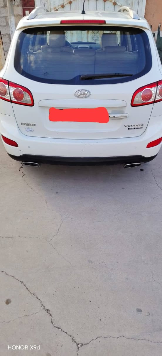 السلام عليكم
سنتافي ٢٠١١ محرك ٦ بصمة وسلايت ٧ راكب سنوية وهزة جديدة وبسمي رقم أربيل جديد السعر ١٣٠ وبيها مجال
***********
