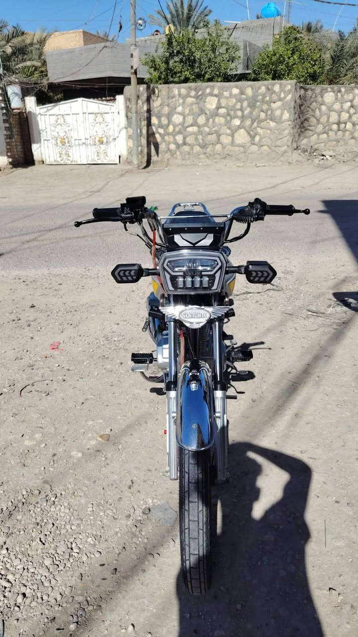 السلام عليكم شباب دراجه تايجر للبيع موديل 25  دراجه كفاله عامه اوراق دراجه نظيفه حيل مكاني حله سياحي  ***********
