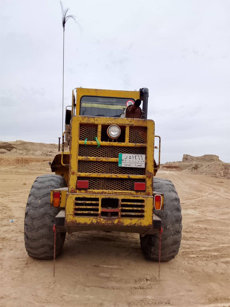 شفل 70 
موديل 83 
محرك ازوزه 102 مكفول
كير تركم دفع رفع مكفول 
تاير80
 رقم بصره مشروع وطني 27
جاهزه للعمل 
السعر 180 قابل للتفاوض 
الفلوجه /***********
