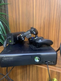 اكس بوكس سلم مهكر بي 40 لعبه ثنين يدات كامل ملقحات 80 الف سعره مكاني م...