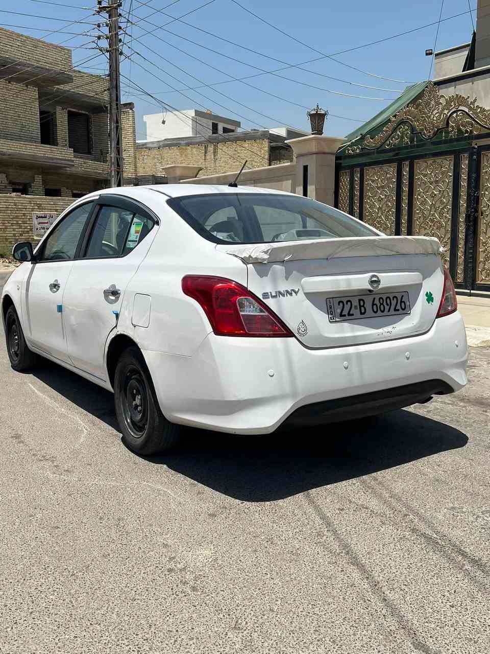 نيسان سني هندي 
موديل 2021
كفاله عامه 
ماشيه 114 الف 

تبريد بيانو 
شاشه 
قطعتين تبريد 
كامره خلفيه 

بيها ملاحظات بوارد خفيفه 

للاستفسار و الاتصال 
***********
