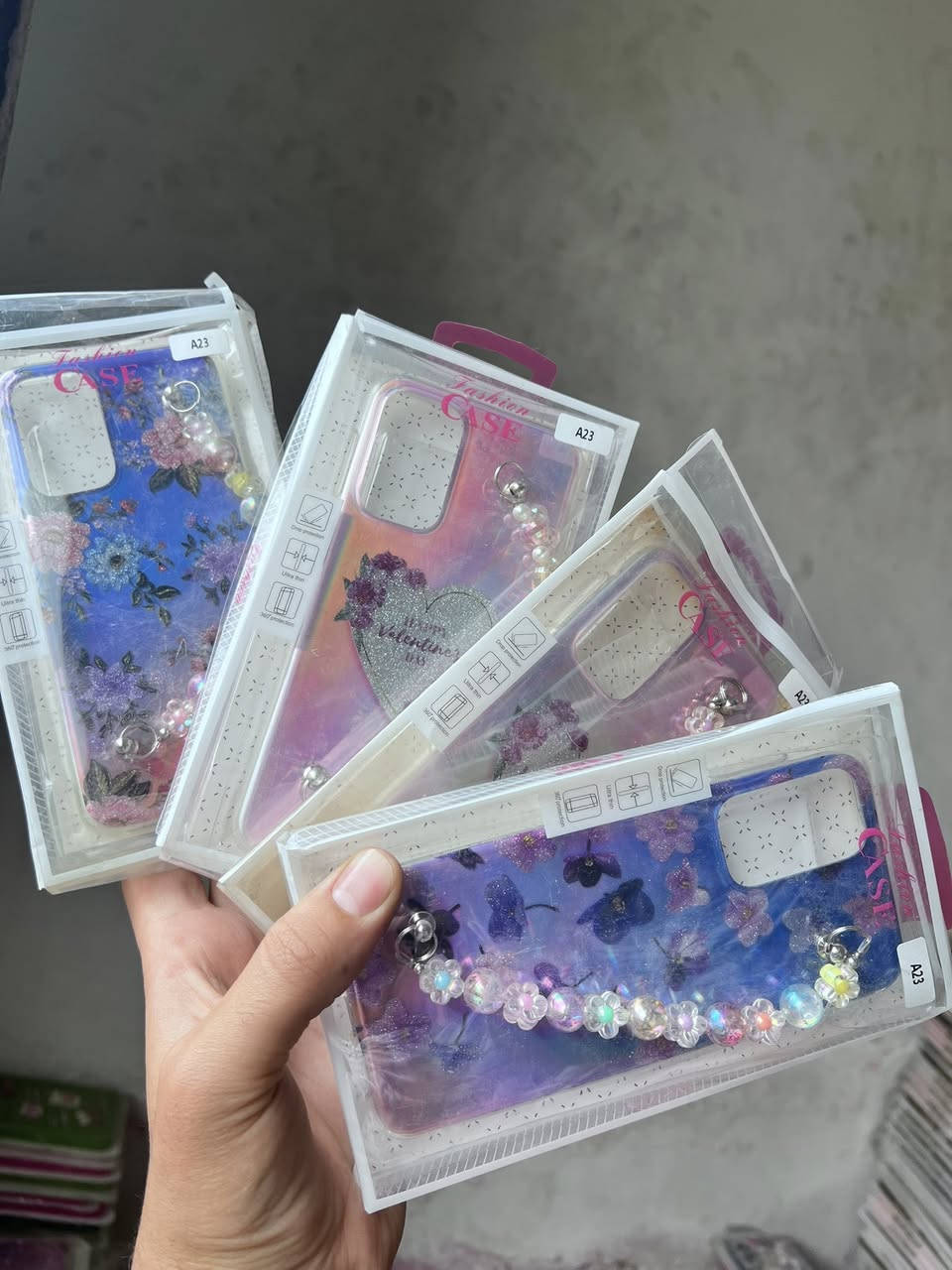 شلعة كفرات بناتي ورجالي وشفاف (500 قطعه) ب80الف 
التوصيل 5 الف لجميع محافظات العراق
للتواصل خاص
‎الايتمات 👇
S22 ultra 
A15
A53
A34
A24
A23
A22
A14
A13
A02
Rm note 14 pro/ 14 pro plus
Rm 13c/poco c65
Rm note 12 pro
Rm 12c
Poco x5 pro
‏ZTE Blade A75
ZTE blade A35
ZTE blade A55
‏Nubia Music Z2353
Nothing pohon 1
Inf zero 30
Inf Hot 30
Inf hot 20
Inf hot 20s
Inf hot 10s
Inf Smart 6
Realme 11 pro plus
Realme 9 pro


**إذا كنت صاحب هذا الإعلان وتريد حذفه لأي سبب، رجاءا أرسل رسالة إلى الدعم الفني**