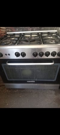 طباخ 5 عيون • شغال • نضيف