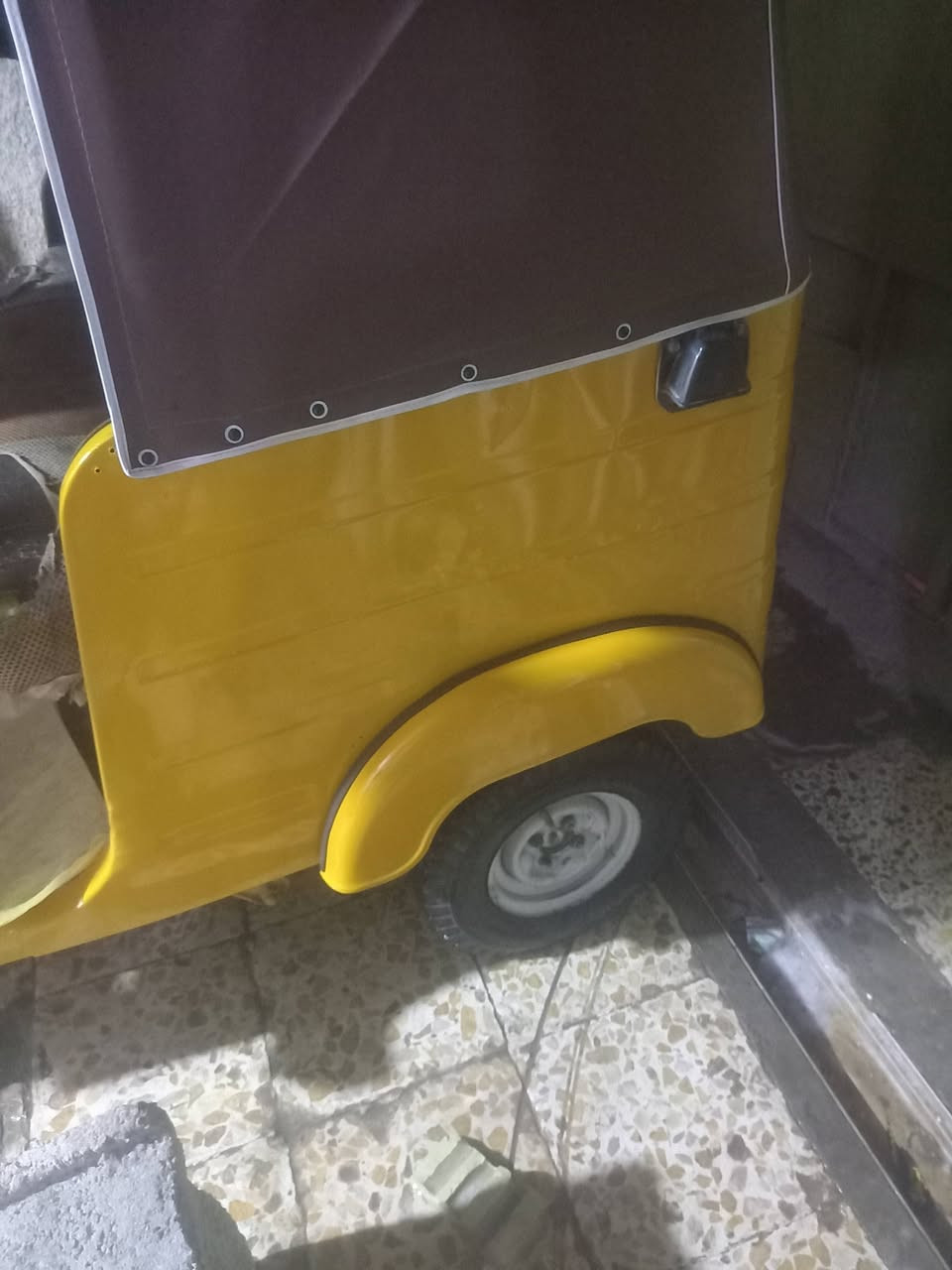 موديل ١٨ شهر ١١ رقم وسنويه
معمره دوس ومكانات صبغ جماليه بيهه
شراي يخابر ***********
