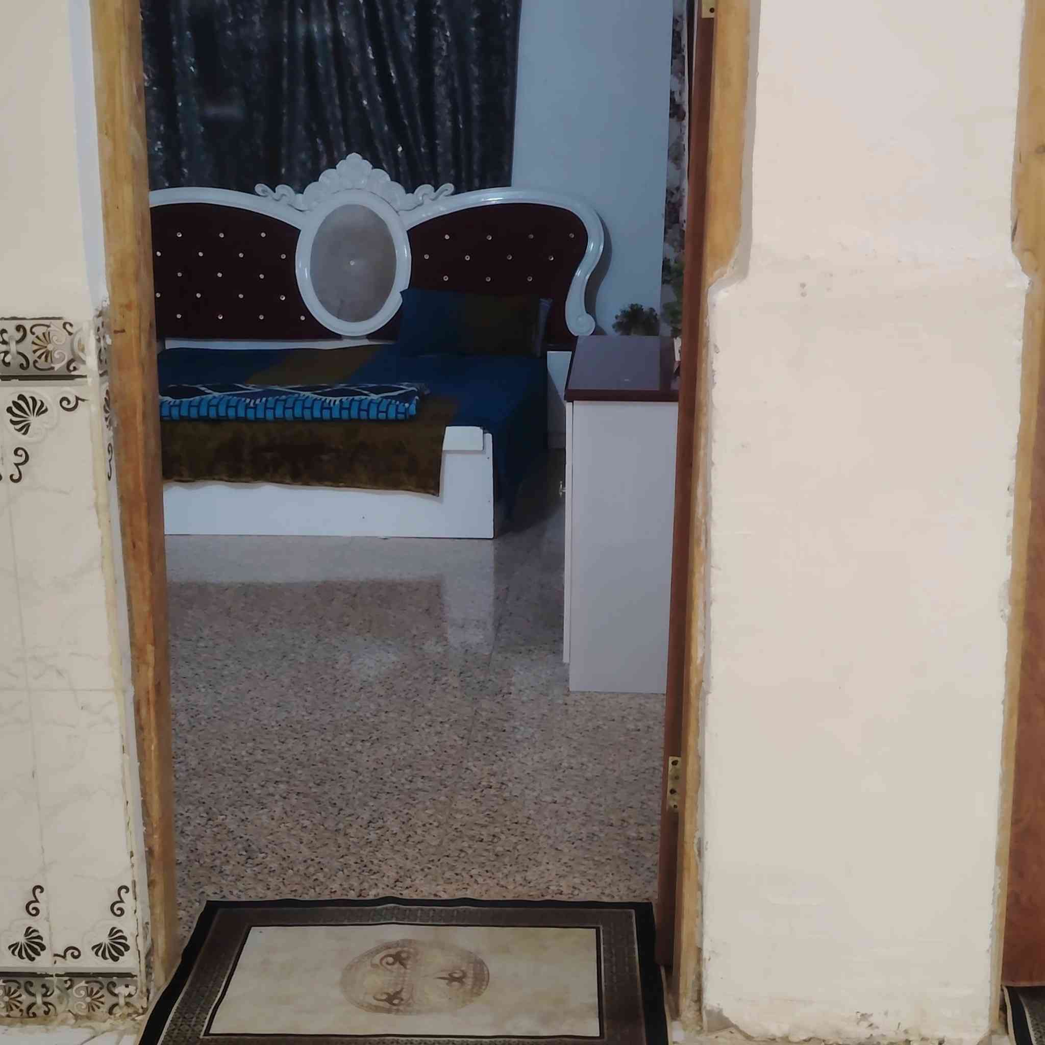 صنف العقار :بيت زراعي للبيع
المساحه :٢٠٠ م
موقع؛: ناصريه _سوق الشيوخ _حي العسكري_شارع الاطفاء_البرج العالي _ نهاية الطابو
المحتويات: غرفتين 5 *4، ديوانيه، مطبخ، صاله، حمامات، مناور ٢،ساحه

الخدمات : تبليط _مدارس_ مجاري _ماي _كهرباء بالباب

السعر : ٣٥ وبي مجاا بسيط

للتواصل والاستفسار :: علي دخيل //***********
