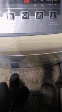 غساله اوتوماتيك نوع الحافظ نظيفة جدا حجم ١٢ ك بغداد الشعب ***********
