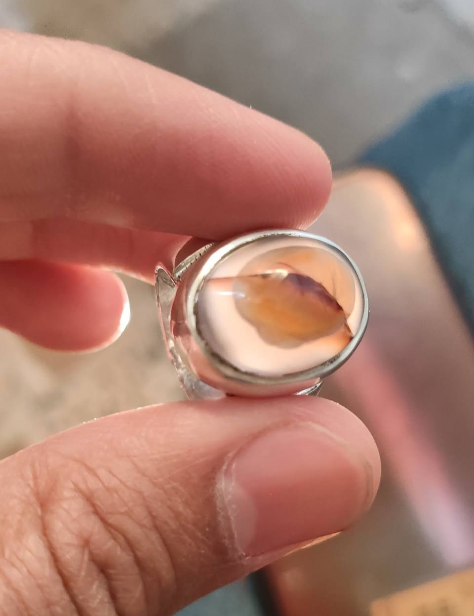 الي يحب يحجز يراسلنا على الواتساب  ( *********** )
او التواصل على الخاص 

💯 خاتم بحجر الجزع اليماني الأصلي 💯

💢 ذات مظهـر وجـودة ممتـازة  💢

⭐  قـطـعـة تسـر النـاظـريـن  ⭐

💫 يـتـوفر خـدمـة تـوصـيـل لجـمـيـع مـحـافـظـات الـعـراق 💫

فضل التختم بالجزع اليماني 

ورد عن علي ابن ابي طالب عليه السلام انه قال تختموا بالجزع اليماني فانه يرد كيد مردة الشياطين
