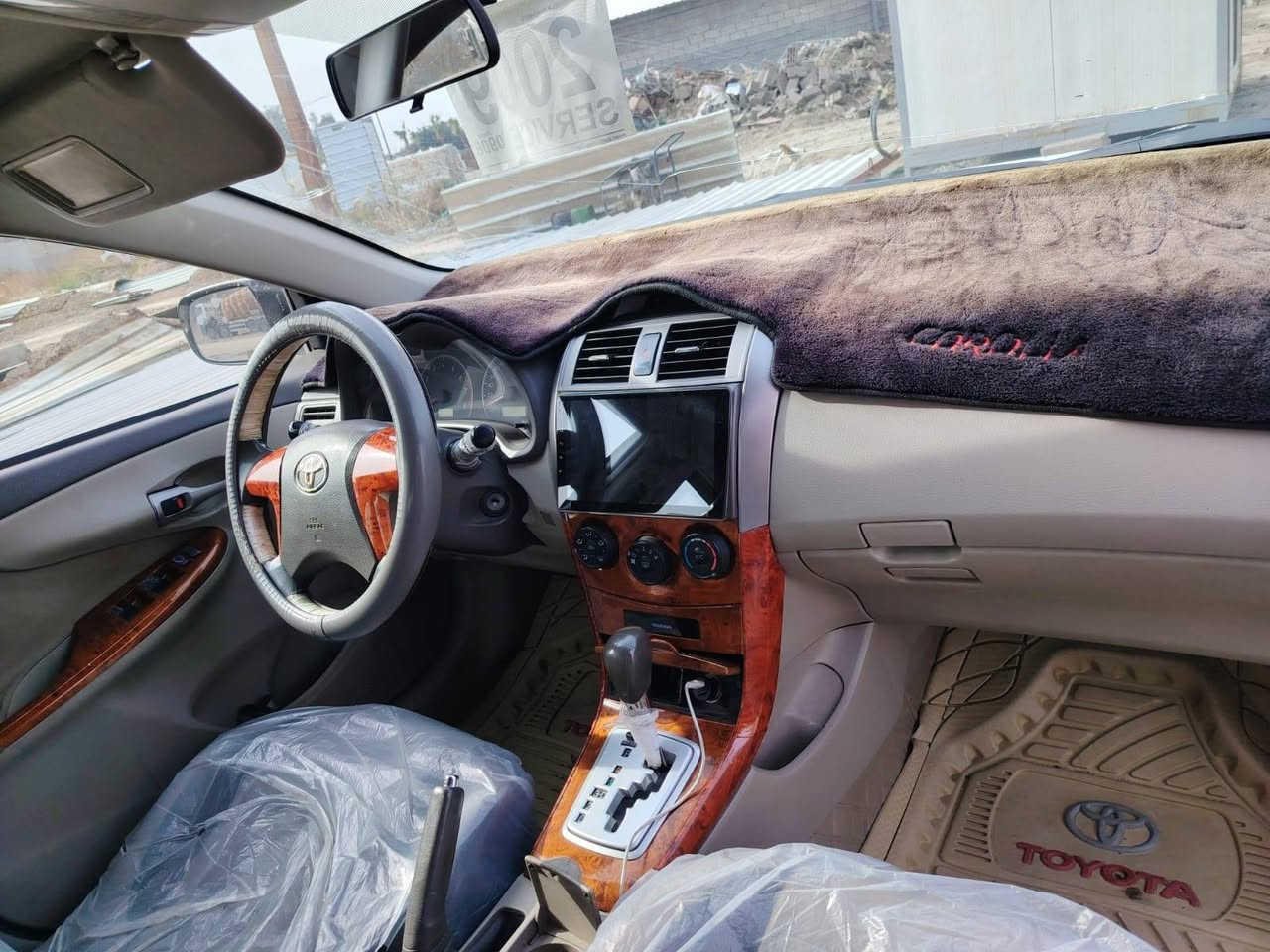 سلام عليكم
كورلا للبيع موديل ٢٠٠٩ محرك ١٨٠٠ 
وارد خليجي بيها مكانات صبغ موضح بالسونار 
مكاني العامريه 
السعر ١١٠ وبيها مجال 
***********
