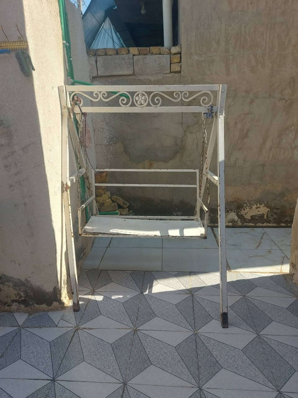 غرفة نوم تسكام  باب حديد تزكام  مرجوحه تزكام 
كاروك حجم كبير ستخدام قليل  ميز تزكام 
مكاني انوار الصدر 
***********
