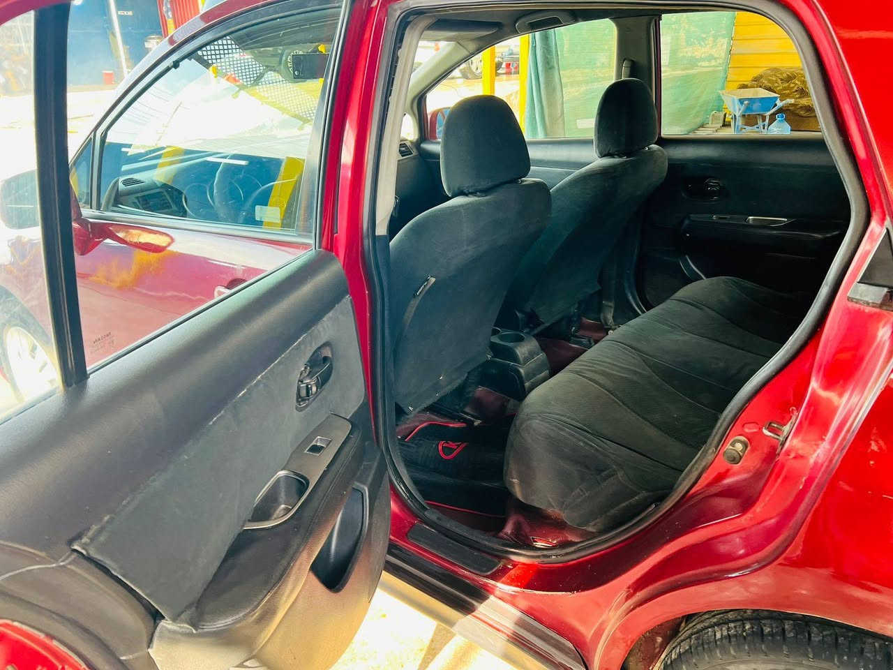 السلام عليكم للبيع نيسان فيرسا 2010 وارد امريكي  صبغ احزام السياره حيل نضيفه اني ع ايدي مشتغلها تايرات جدد صدر جديد تبريد منضومه جديده كهربائيات كلهه شغاله رقم صلاح الدين دولي  سنويه لل 2027 تحويل مباشر السعر 65 وبيه مجال للطيبين المكان السياره  العلم 
الاستفسار ع رقم ***********
