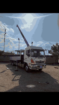 يتوفر لدى معرض كوكب اليابان لتجارة السيارات 07714100028