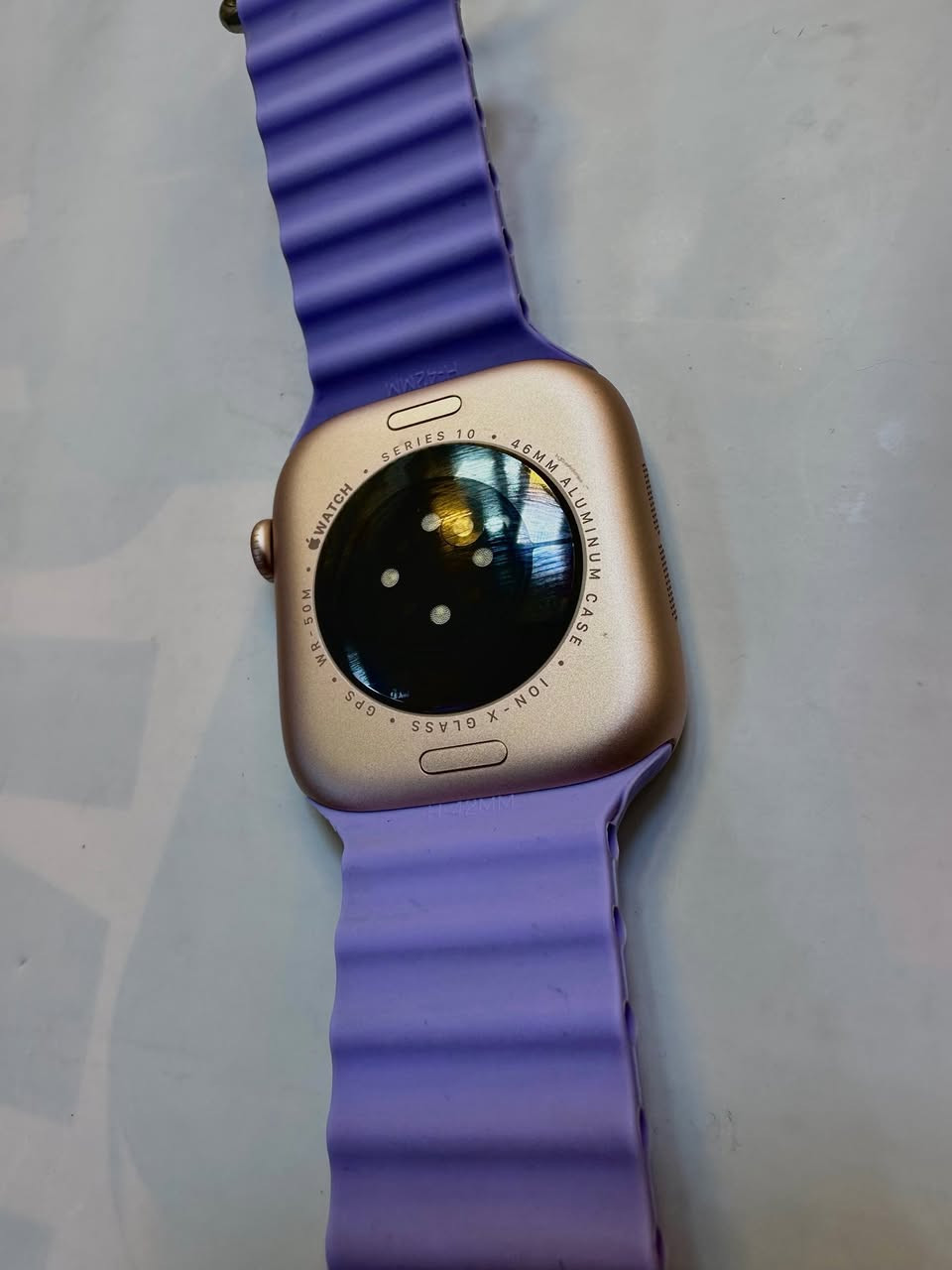 Apple watch 10 46 Rose Gold
ساعة ابل الجيل العاشر لون الروز الذهبي المميز 
الحجم 46
ضمان ماستر شرق اوسط
الساعة بطارية 100%
العنوان زيونة 

***********
