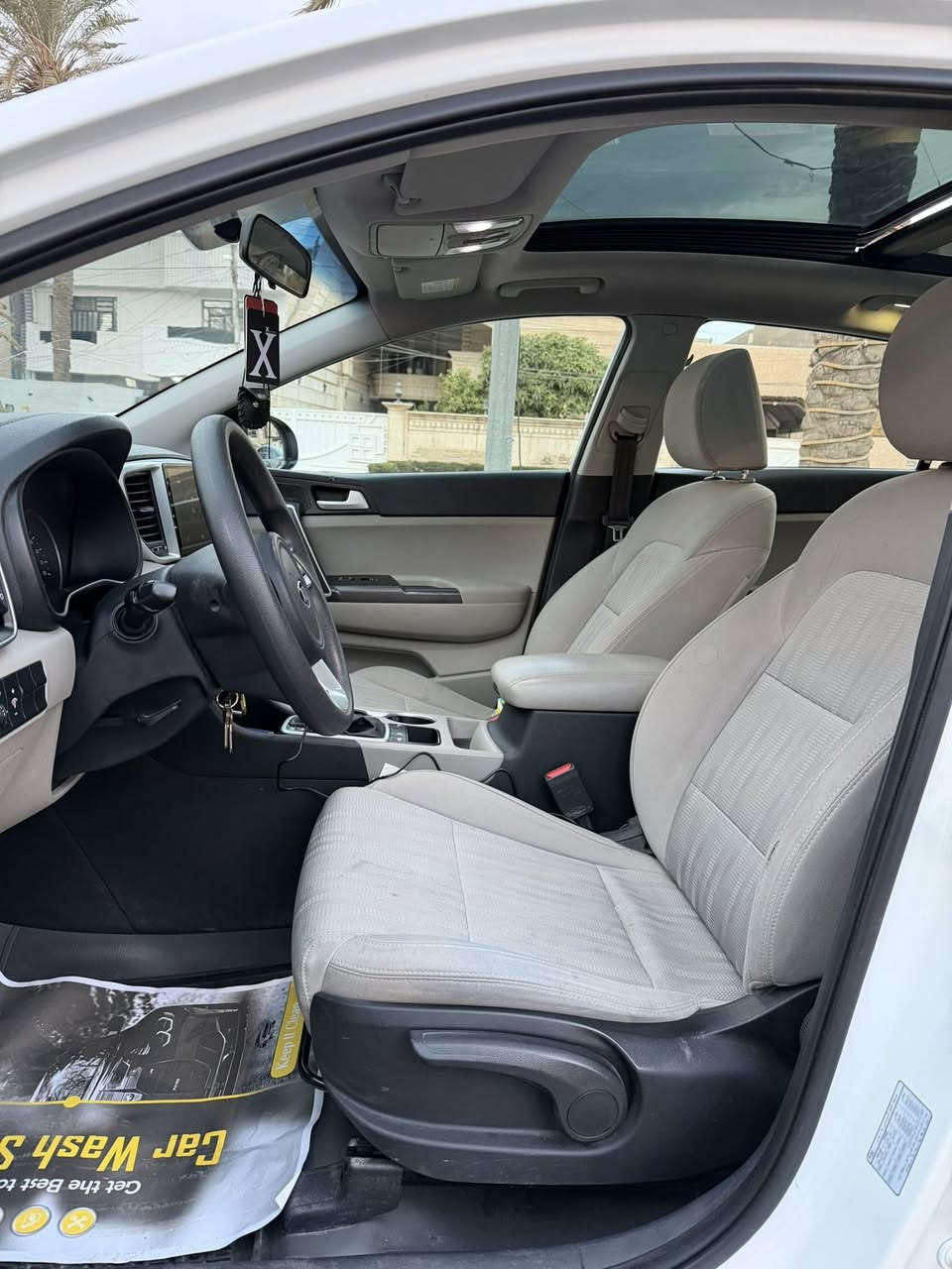 سبورتج 2020 
خليجي مكفوله كفاله عامه 
فول عدا بصمه 
بنرما 
شاشا اندرويد 
كامرا دواره 
مود درايف 
حساس امامي خلفي 
اشاير بل مري 
مانع انحدار 
ويل كروم الجبير 
قطعتين تبريد 
محرك 2000 دوش مكفول 
رقم اربيل شرط التحويل 
مكان سياره بغداد سيديه 
سعر 194
***********
