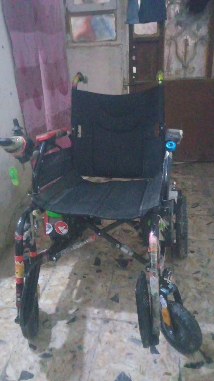 عربانه شحن نضيفه كلش حلوه
البيع السعر ٢٥٠وبيها مجال مكاني نجف 
***********
