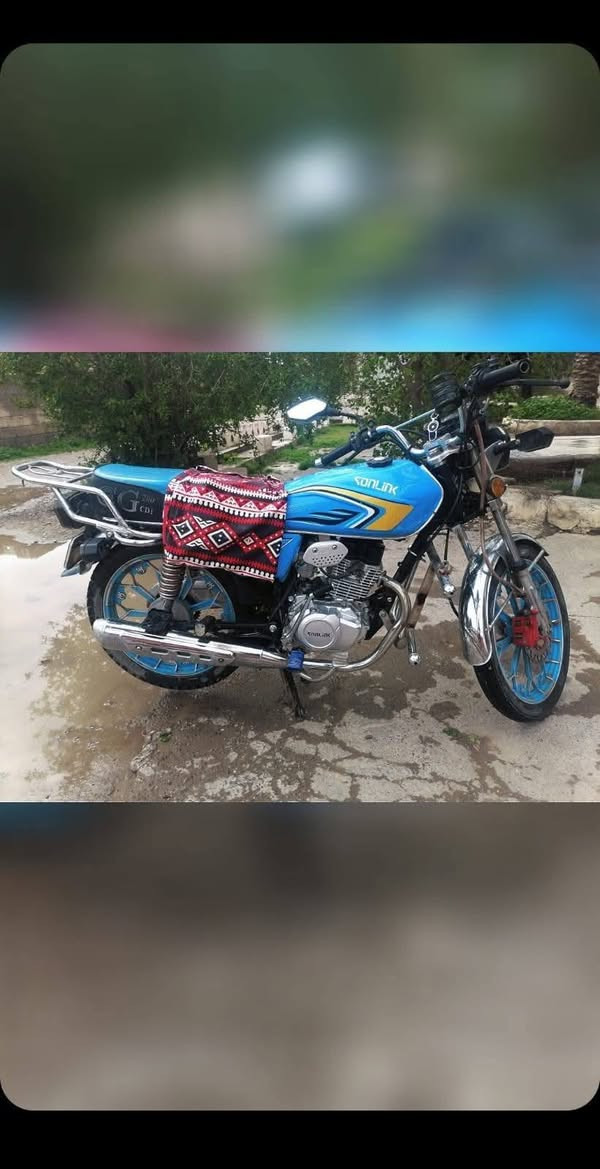 السلام عليكم للبيع دراجة  سولنك موديل 2024 شكل 2025 شرط النضافة محرك 200 مامفتوح ضاقطة وزنجيل  السعر700 وبيها مجال للطيبين
مكاني العلم
 الاستفسار اكثر الخاص مفتوح


**إذا كنت صاحب هذا الإعلان وتريد حذفه لأي سبب، رجاءا أرسل رسالة إلى الدعم الفني**