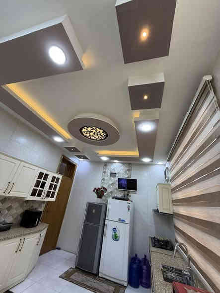 🏠 / دار للبيع المساحة ٢٠٠ م طابو صرف 

                     واجهه ١٠ م / نزال ٢٠ م

🧱 بناء حديث درجة اولى ( بأشراف هندسي )

           ( علماً ان الدار مطلوب ٦٠ مليون لصندوق الاسكان ) 

الطابق الاول / مطبخ حار بارد. أستقبال  . هول .غرفتين نوم . مجمع  صحيات  . كراج كبير . 

الطابق الثاني / اربع غرف نوم . هول . مجمع صحيات 

🌏 الموقع / حي الشهداء الاولى مقابل مستشفى التركي خلف قرية مول   

                        ( ٥٠ م يبعد عن شارع ٨٠  )

#لمعرفة_السعر  (((مراسلة الصفحة )))

 للأستفسار أكثر مراجعة مكتب 

#بشار_للعقار_والمقاولات بداية شارع الحسينية من جهة شارع ٦٠ او الاتصال       

***********.   ***********
