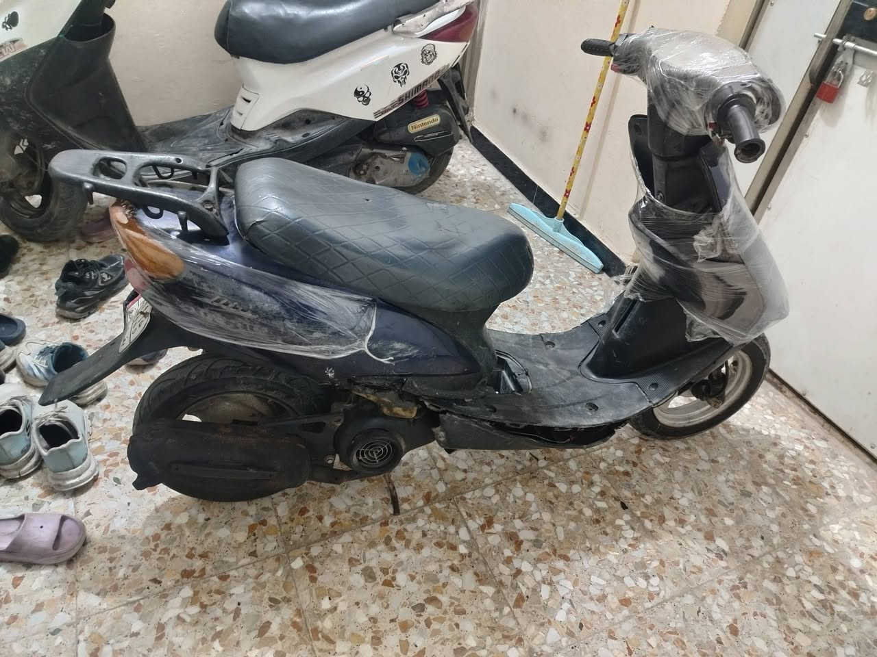 السلام عليكم دراجه عصفورين البيع السعر ١٥٠  وبيه مجال الشرايع انتصاب ترقم ***********
