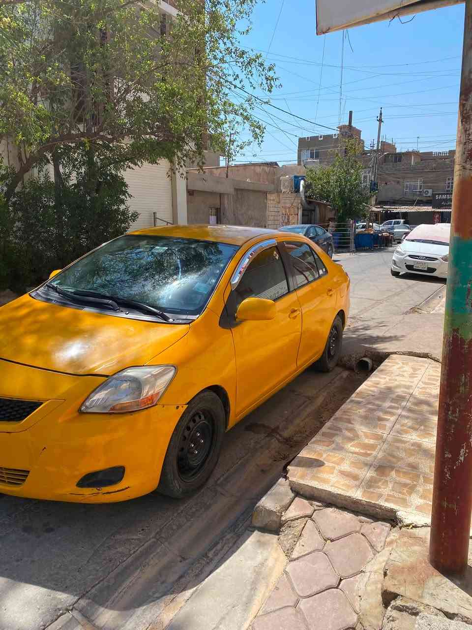 تۆێتایی یارەس مودیل 2010 بۆ فروشتن
***********

