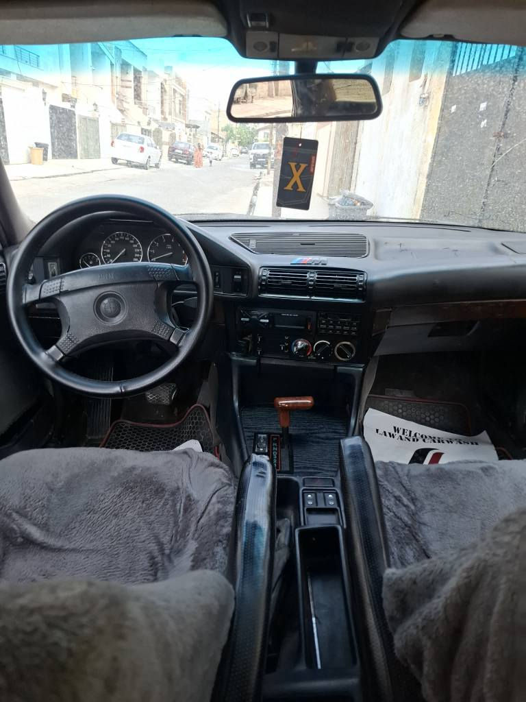 BMW 
مودێل 1994 قەپات مواسفات
توماتیک 4جام کارەبا
تەبرید گەرموسارد مەزبوت
گێرومکینەو تەقەورەقەی بەشەرت
یک جەمپی پیشی هەیە خفیفە بەدەنەکەی گورایە ئارم پلاستیک دهوکە بەشەرتی ئارمو اوەلیات هیج کێشەی نیە سحری 44مجالی برایانە شوین هەولیر  ژمارە موبایل  4878617 أربيل, العراق


**إذا كنت صاحب هذا الإعلان وتريد حذفه لأي سبب، رجاءا أرسل رسالة إلى الدعم الفني**