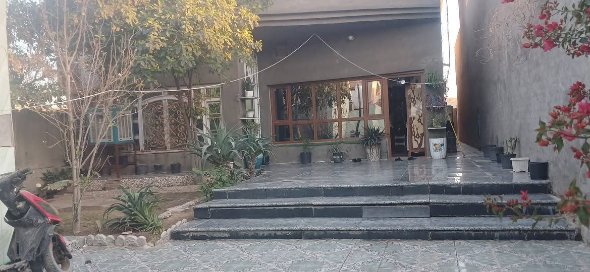 اللهم  صل علـّۓ   محمد  وال محمد  
السَلٱمٌ عـَلـْيگمّ-ۈرحـْمّـٌة ٱللـّہ ﯙبُرگـّاتہ
يعلن   مكتب   الشريفي للعقار 
عن   وجود   بيت   للبيع   الموقع   حي   البكر   البيت   حديث  طابوووو صرف   
مساحته   250   متر    البيت   طابقين   
الطابق   الآۆلْ    غرفتين   وصاله  ومطبخ   واستقبال   وحديقه  وگراج   
الطابق   الثاني   غرفتين   وصاله   
البيت   كلش   مرتب    
السعر   180  وبيه   مجال    اي  استفسار   
***********     ***********
           ***********
