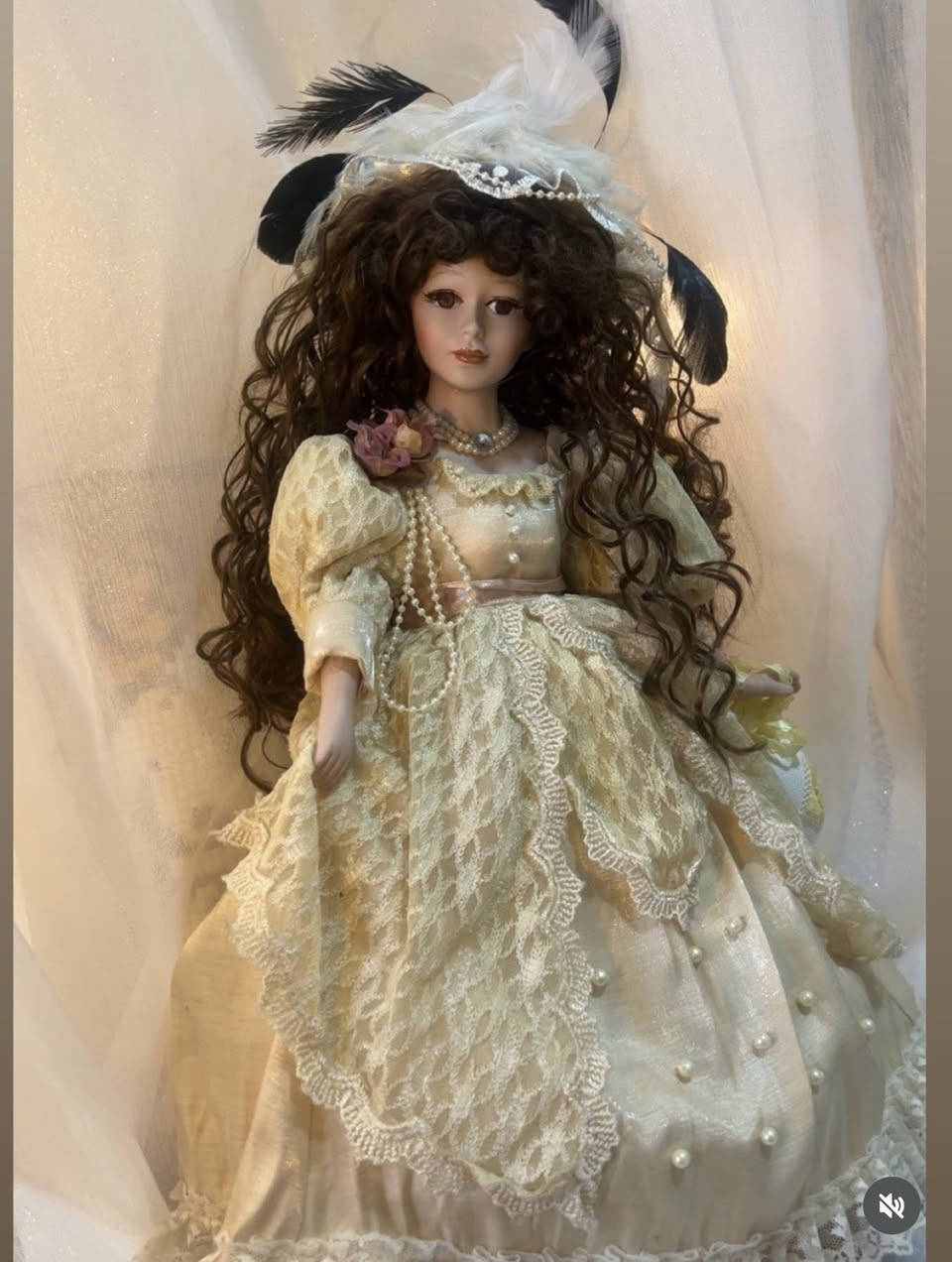 بورسلين من العصر الفيكتوري
الطول 44 سم+استاند
السعر 25 الف مع التوصیل


**إذا كنت صاحب هذا الإعلان وتريد حذفه لأي سبب، رجاءا أرسل رسالة إلى الدعم الفني**