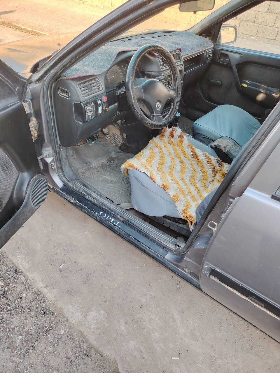 السلام عليكم أوبل فكترا حجم ١٦ وضع شركه قطرت صبق مابيها رقم كركوك ألماني شرط التحويل اسعر37 وبيه مجال الاستفسار ***********
