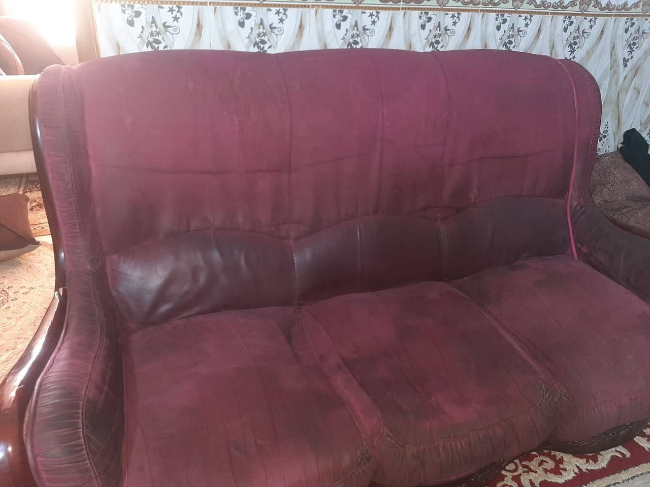 السلام عليكم تخم عشر مقاعد يراد له دوشمه خشب مالته كله جديد صاج نظيف كلش عاوزه بس دوشه سعره 125 وبي مجال مكانه حله نادر الثاني عن خدمه فرع قيس ابو السمك ***********واتساب
