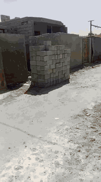 سلام عليكم
دار للبيع في تقاطع النهروان قريه الجوادين قرب القريه النفطية يم الشارع 
المساحه 150تفاصيل البيت داخل الفيديو 
للاستفسار 
***********
***********
***********
