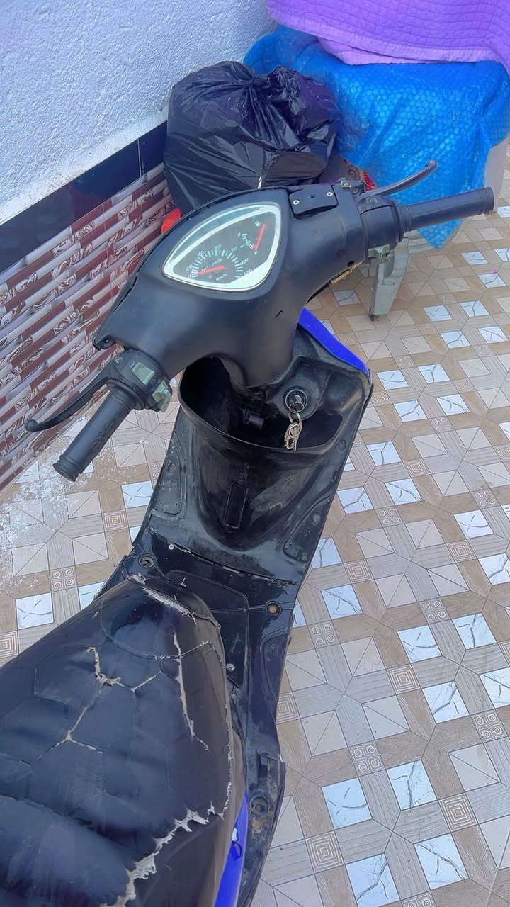 للبيع دراجه ماكس عدله دراجه مزوده تزويد بلادي بوشه البارحه زودته 55 مكفوله دراجه من سرقه ومن عطل السعر550 وبيه مجال للطيبين مكان ذي قار حي اريدو رقم ***********
