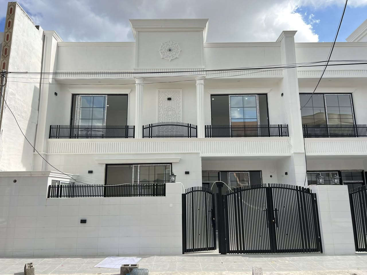 💥🎯#نرخی گونجاوە  ||#سعر مناسب VIP   
🏦#خانوو  تاپۆ   🌲 🌲 || لەموقیعی باش || فول كوالێتی || بۆفرۆشتن 
🌍#شوێن || هەولێر || گەڕەکی 92 زانكوو  ||نزيك شةقام 100متري
🧱#ڕووبەری||    133 متر مربع 🌲    
🗄#پێک هاتوەلە||  4 ژوری نوستن مطبخ  وطبخ عمل و 2 هۆل و   2 حمام   بیتونە ژوري ميوان
💰#نـــرخ
📠#بۆ پەیوەندی کردن
📴فایبر واتساب***********
📴اسيا***********
ـــــــــــــــــــــــــــــــــــــــــــــــــــــــــــــــــــــــــــــ
🏦#بيت_133متر_مربع____طابوو__  🌲🌲  ||موقع ممیز  || فول موصفات   || للبیع قريب صادين #كةركوك 
 🌍#الموقع ||  اربیل|| حي 92 زانكوو | 
🧱#المساحة || 133 متر مربع     
🗄#یتکون بیت || 4 غرفة نوم مطبخ  مطبخ عمل و استقبال ۲ صاله  و 3 حمام بیتونە  
💰#الســعر وةرقة و بيها مجال  
📠#للاستفسار اتصلوا ........
📴فایبر واتساب***********
📴*********** اسيا

📞للتواصل
📸 السعر والصورة متوفرة على قناتنا الرسمية في التليكرام 👇
🔗 https://t.me/bashdarsleman445
تابعنا الان وشوف احدث العقارات يوميا ع الصفحه الرسميه في فيسبوك
🔗https://www.facebook.com/share/1HPVCGBVGS/?mibextid=wwXIfr

📞 تواصل مباشر واتساب أو اتصال:
📱 ***********
📱 ***********

#عقارات_اربيل #شقق_للبيع_اربيل #بيو_لبيع_اربيل  #فلل_للبيع_اربيل #مجمعات_سكنية_اربيل
 #عقارات_كردستان  
#استثمار_عقاري_اربيل #عقارات_بغداد_سليمانية_اربيل  #عقارات_شمال_العراق  

⬅️ الأسعار والصور داخل القناة… لا تفوّت الفرصة

تابعنا الان وشوف احدث العقارات يوميا 🏘️
https://t.me/bashdarsleman445
