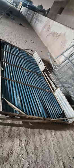 سلام عليكم وجيه مال محل 4 مترات ونص لو 5 كامله بيارسي وقمريه 125 وبيه مجال مكاني بحي شهداء‏‪***********‬‏
