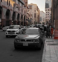 سلام وعليكم عندي باخره 745 باب قصير مابيها اي نواقص اريد اروسها باخره ...