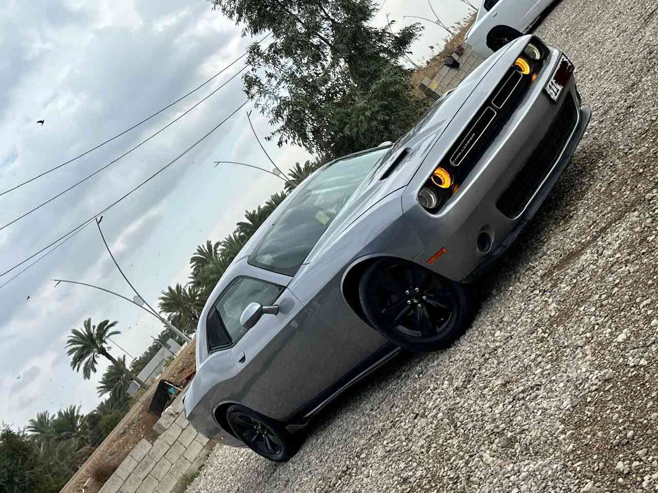 السلام عليكم
جالنجر ٢٠١٦  Sxt 6v  جديده بمعنى الكلمه ومابيها نقص لو كلوب حادث خفيف كلش قبغ جنطه وشويه من جاملغ بدون اي دواخل او لغد وشاصي 
مكينه كير صدر تبريد تايرات كله كفاله 
ماشيه ٦٨ الف حقيقي سياره ستوك ع وضع شركه ماملعوب بيه ابد السعر ١٦٥ وبيها مجال مكاني ديالى الخالص 
*********** واتساب 
***********
