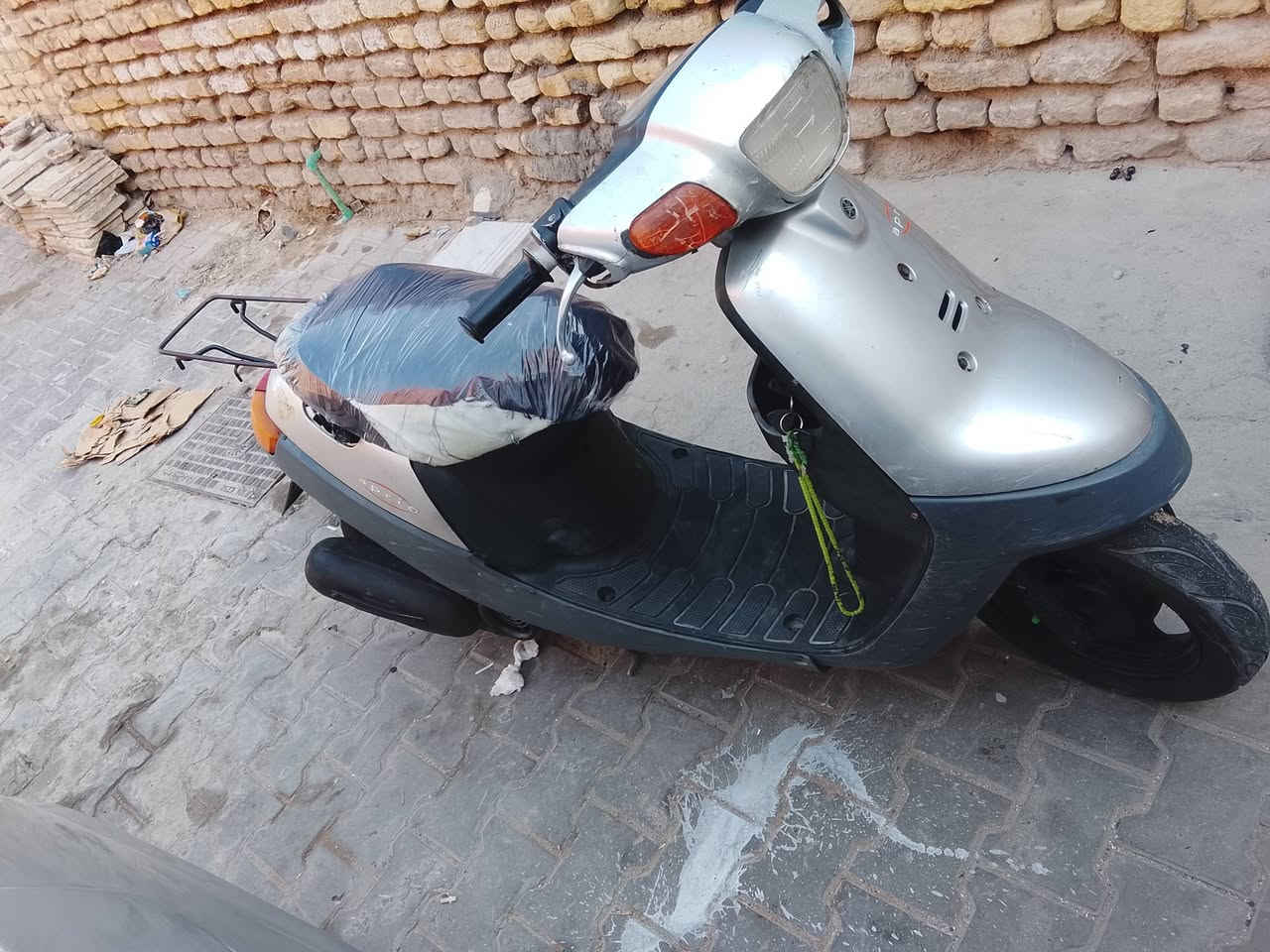 دراجه منغولي صوت المكينه ناعم كلش وكلشي بيه بلاد وكلشي واضحك بل تصوير عوزه باتري ويتشغل سلف عنواني بصره سعر 200وبيه مجال قليل***********
