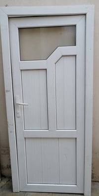 باب • للبيع